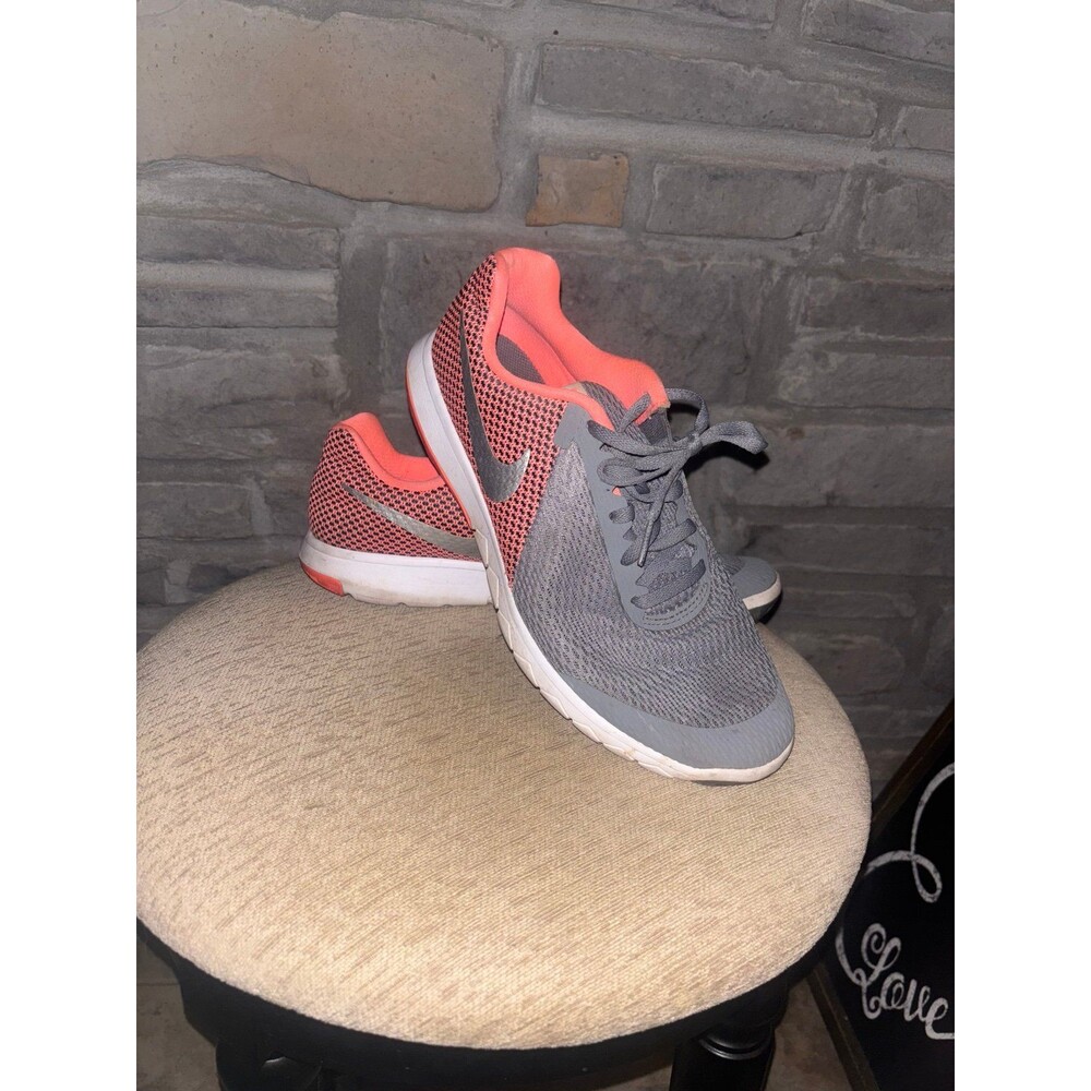 Nike Flex Experience Womens Running Shoes Gray/Coral Sz 9.5